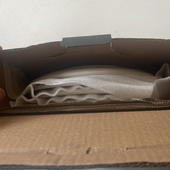 FRENCH TOAST Set of 4 Dessert Plates pastel flowers & butterflies Alltrue NWT - Picture 8 of 8